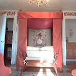 Chateau Du Deffay Bed and breakfast