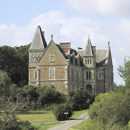 Chateau Du Deffay 3*