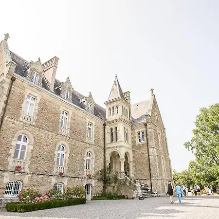 Bed & Breakfast Chateau Du Deffay