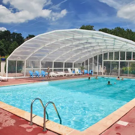 Chateau Du Deffay Bed and breakfast