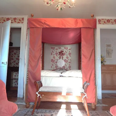Chateau Du Deffay Couette-café
